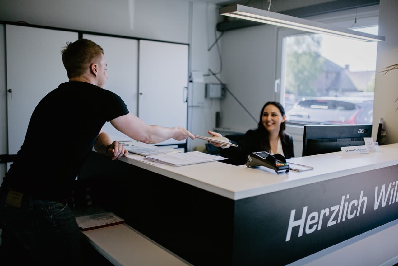 Autohaus Brunkhorst Hetzwege Dialog Service
